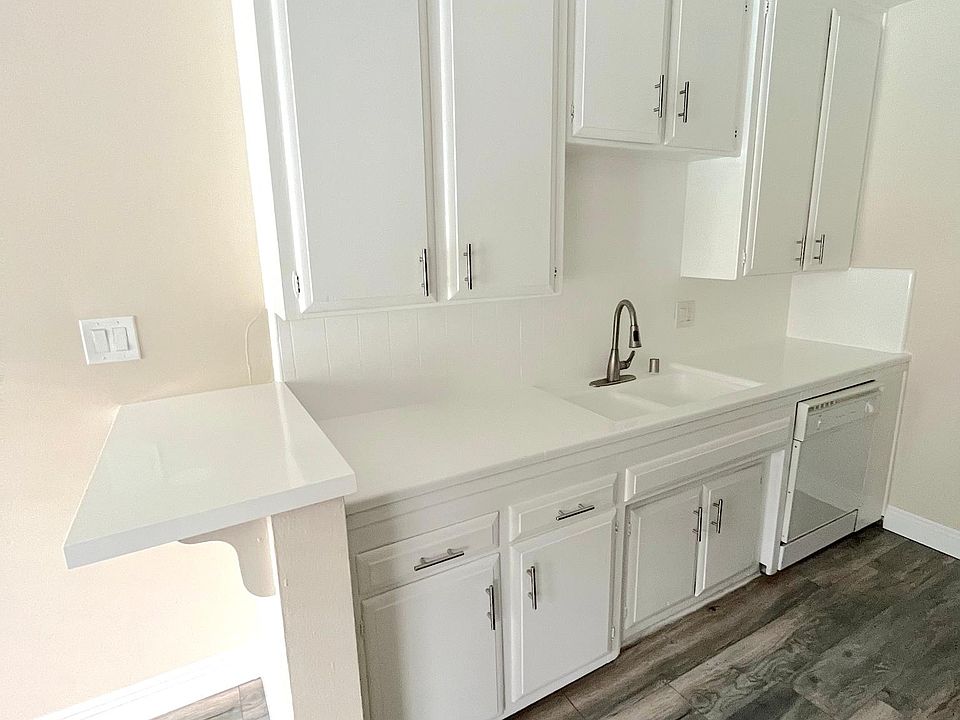 La Casa Blanca Apartments Costa Mesa, CA Zillow