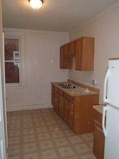 2nd image of 2817 Ashland Ave