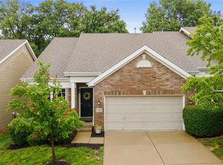 1765 Prestshire Dr, Fenton, MO 63026