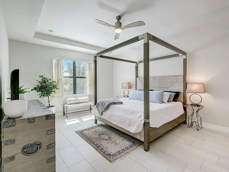 9234 Balsamo Dr — Photo 23
