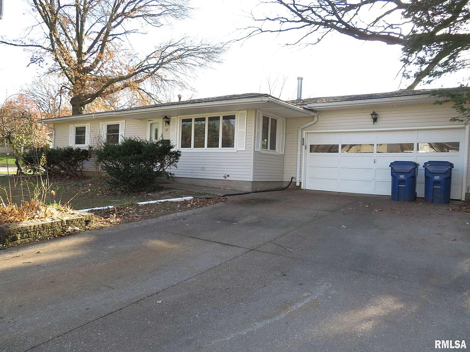 1st image of 37 Parklane Cir
