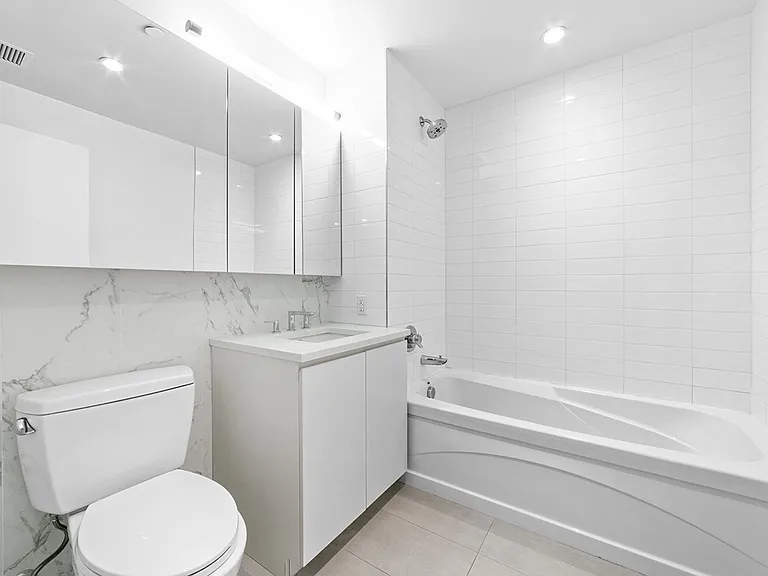 37-14 36th St #7Q — Photo 8