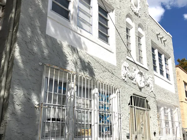 1011 SW 4th St APT 4, Miami, FL 33130