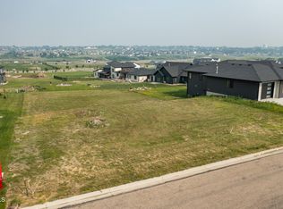 4315 Elk Ridge Dr, Bismarck, ND 58503