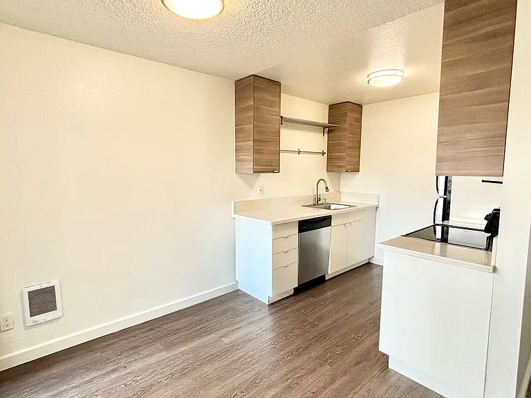 Holgate Lofts — Photo 26