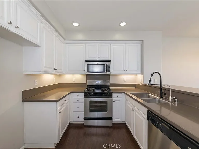 8064 Monaco — Photo 12