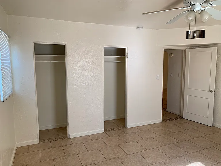 1005 E Water St #2 — Photo 11
