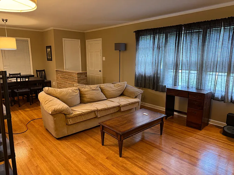 5137 Whitehall Ave — Photo 8