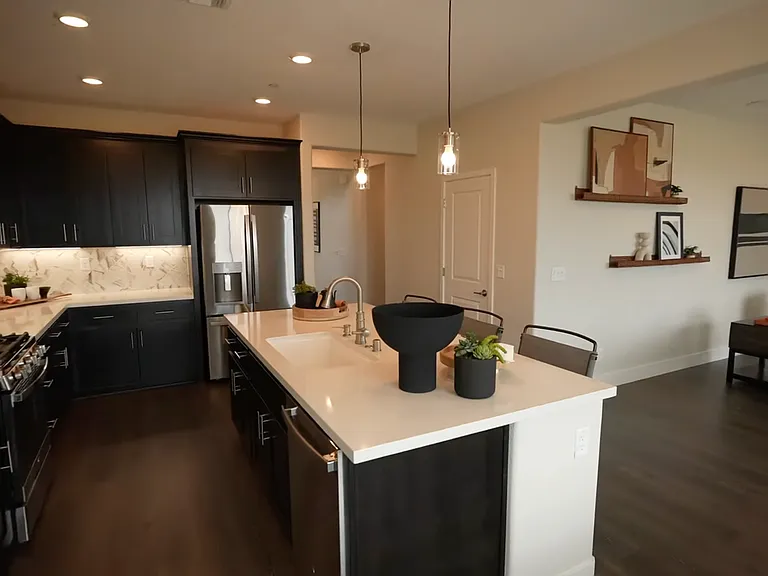 3426 Apollo Dr — Photo 11