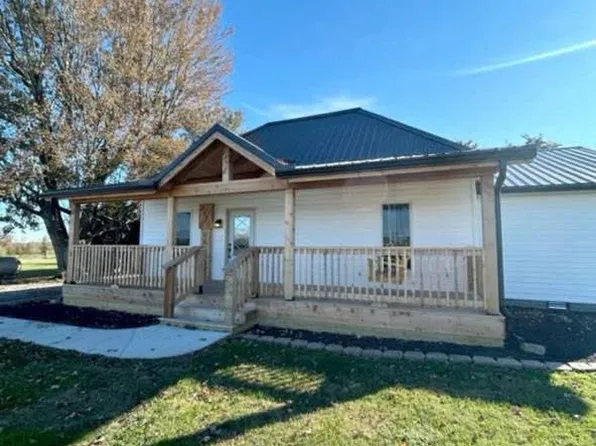 2170 County Road 150 N, Barnhill, IL 62809