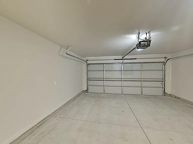 11204 Howard Dr — Photo 14