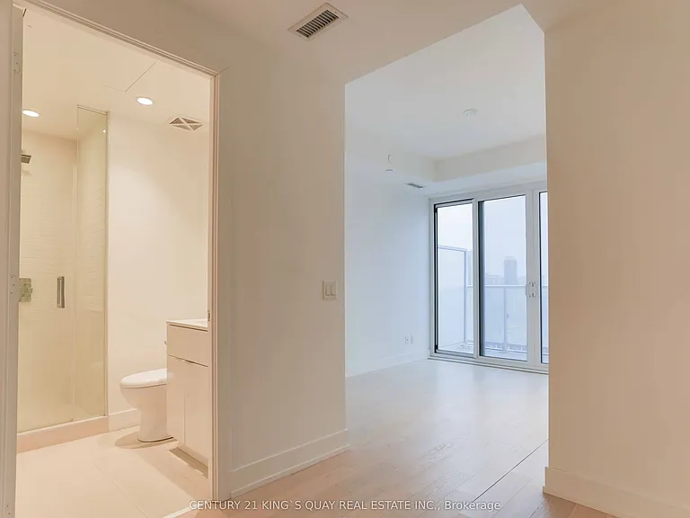 7 Grenville St #2608 — Photo 6