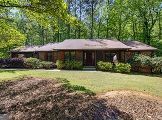 160 Kingswood Dr, Fayetteville, GA