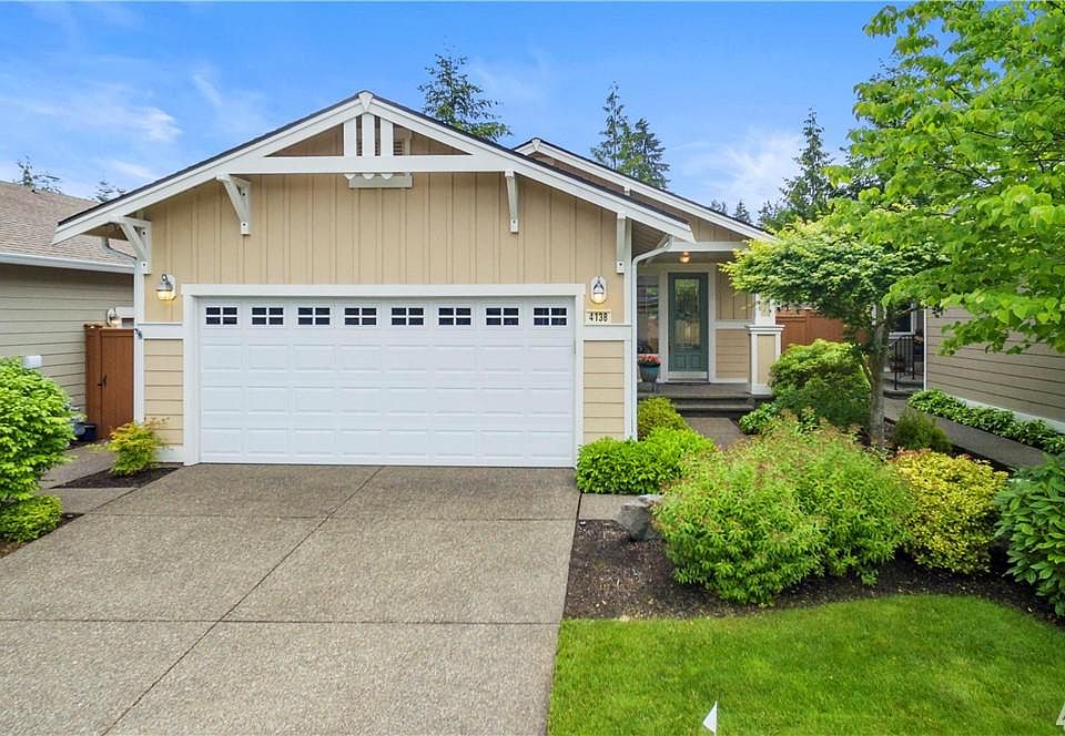 1st image of 4138 Bainbridge Ct NE