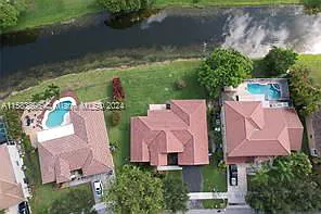 4203 NW 54th St — Photo 23