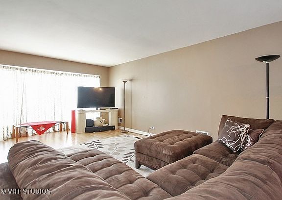 2nd image of 6838 Latrobe Ave