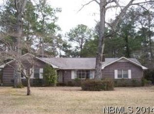 504 Plantation Dr, New Bern, NC 28562