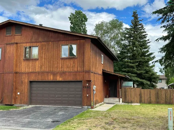 1345 Macfarland St, Fairbanks, AK 99709
