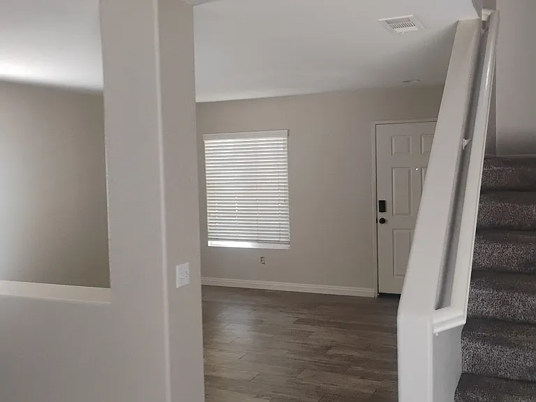 14048 Ruby St — Photo 2