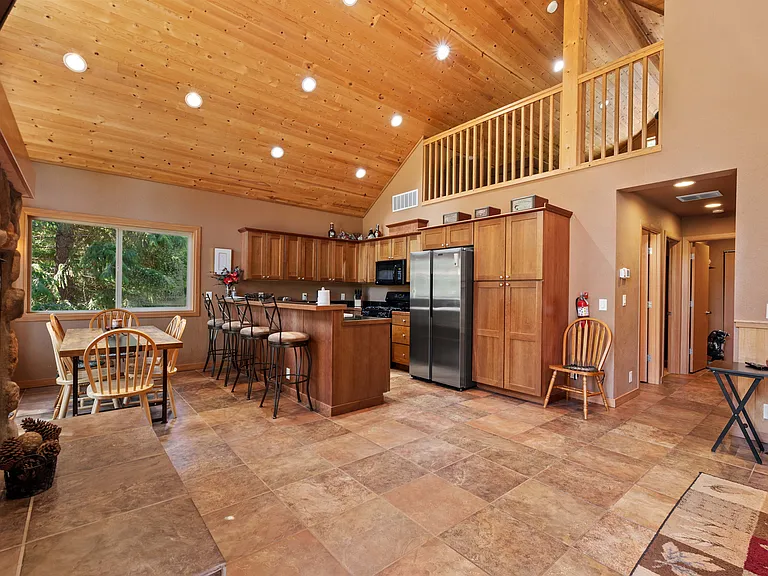 16299 River Rd — Photo 4