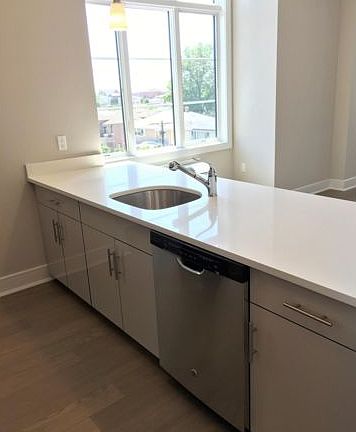 4th image of 461 Palisades Blvd APT 311