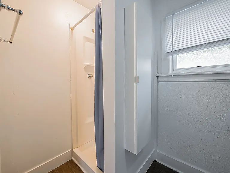 312 Ballard St — Photo 18