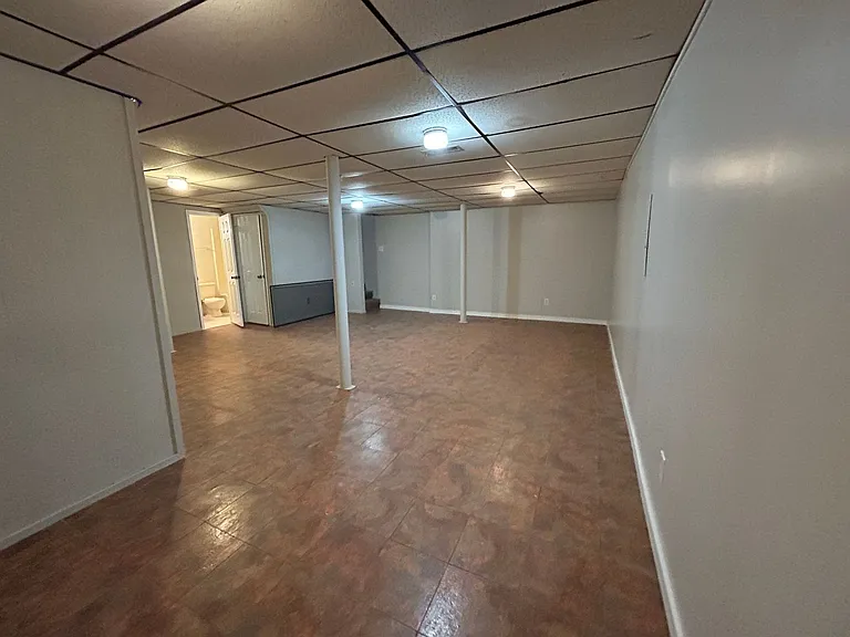 901 Locke Dr — Photo 24
