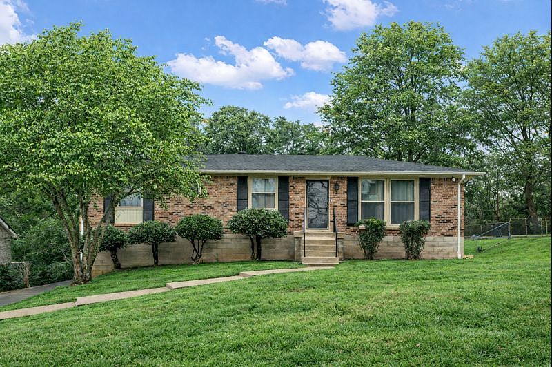 121 Jacksonian Dr, Hermitage, TN 37076 | Zillow
