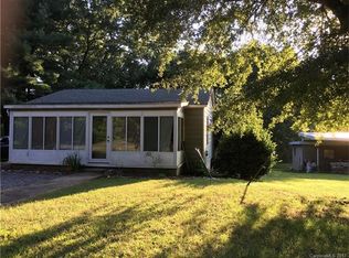 2021 Robinson Rd, Newton, NC 28658