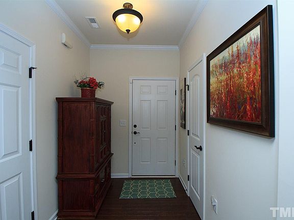 2nd image of 204 Tuftin Dr