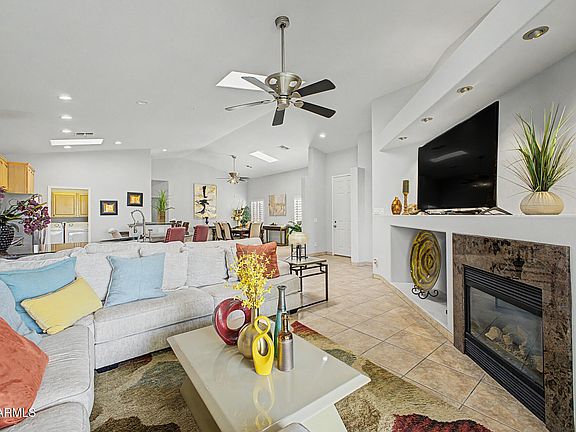 5th image of 3312 E MALDONADO Drive