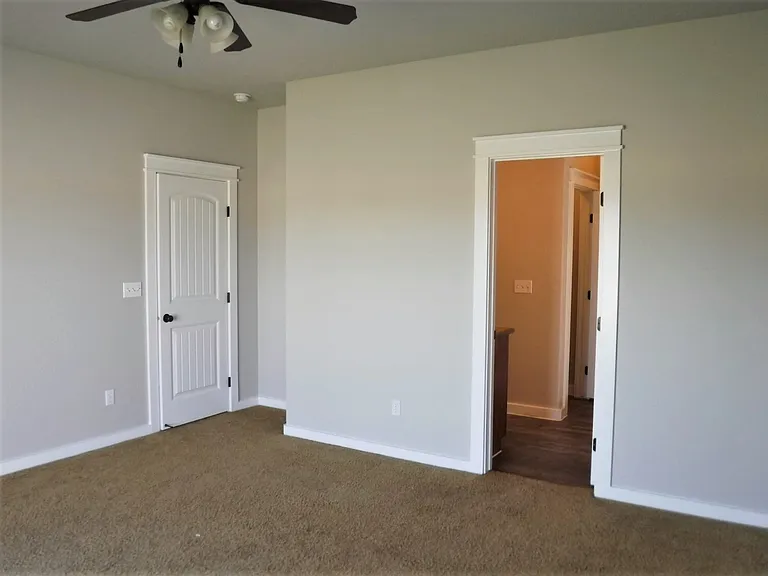 4432 N Kilee Ave — Photo 18