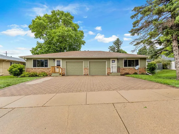 3209-3211 S Ogorman Dr, Sioux Falls, SD 57105