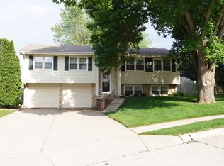 14909 Chateau St, Bellevue, NE 68123