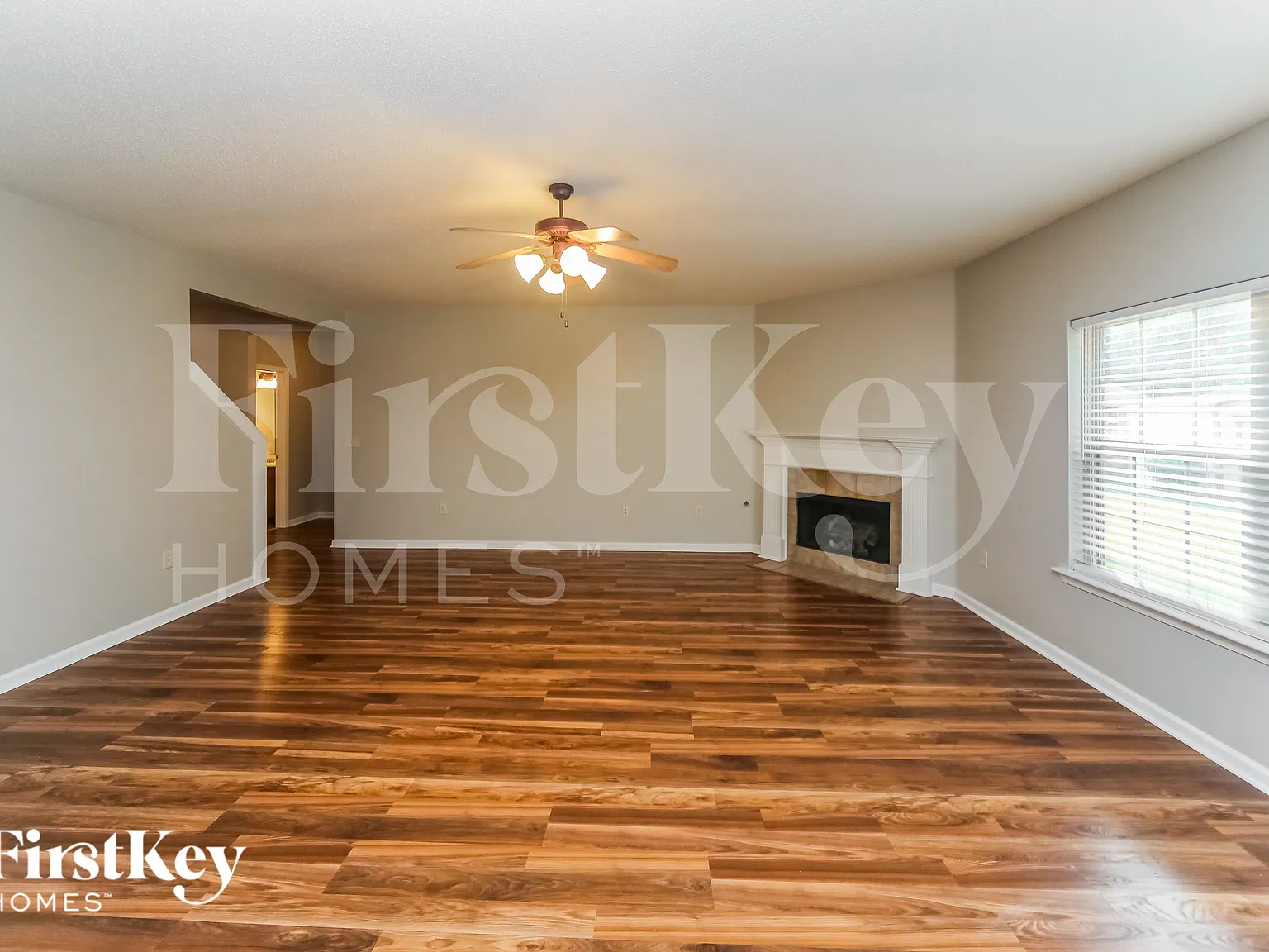 4 bed, 3.5 bath, 3074 sqft, $2,815 — Photo 2