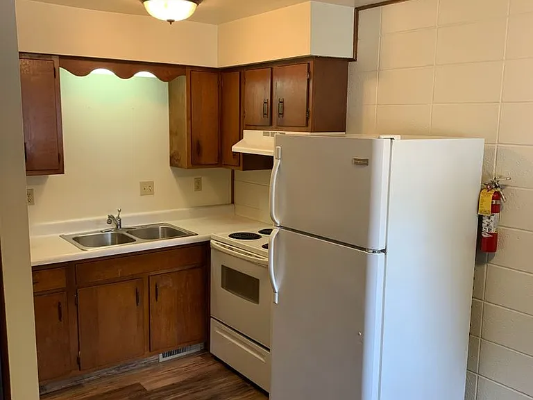 326 W Kenwood Dr #12 — Photo 9