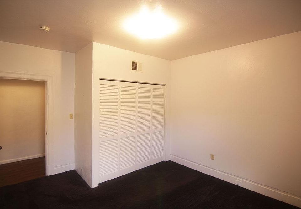 1st image of 501 Kelly Ave APT 3