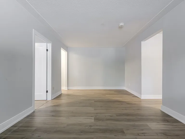 203 Mausser Ave #2 — Photo 10