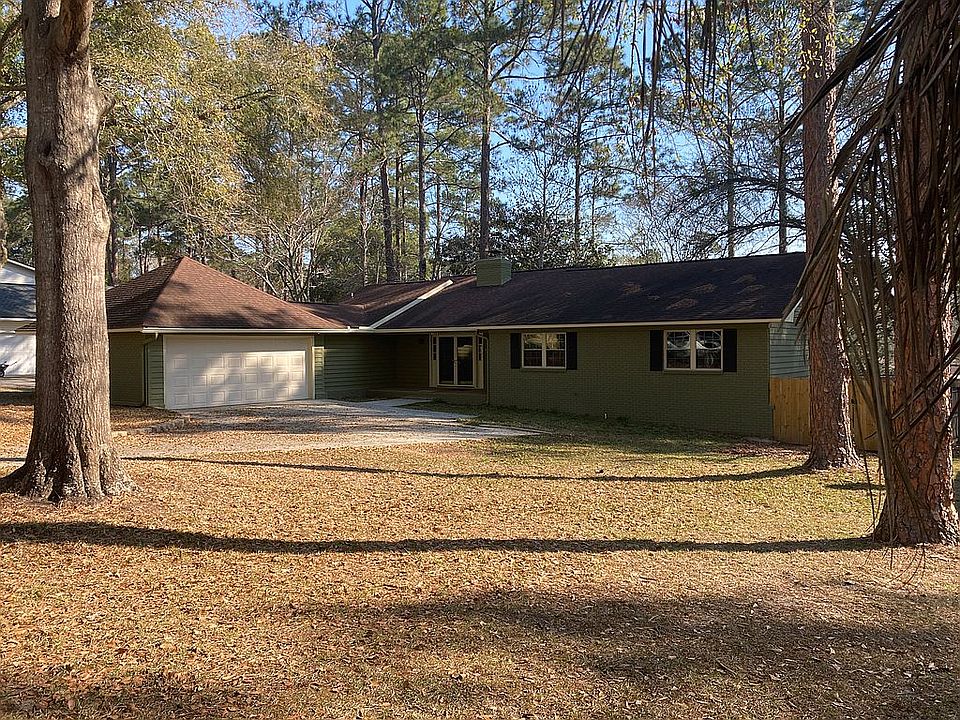 1st image of 2213 Oakgrove Cir