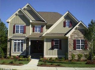 11318 Longtown Dr, Midlothian, VA 23112