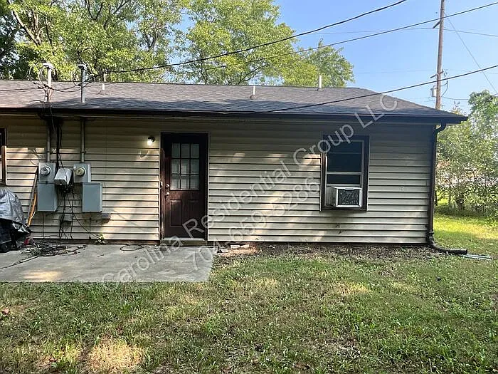 1380 Fairley Ave #B — Photo 13