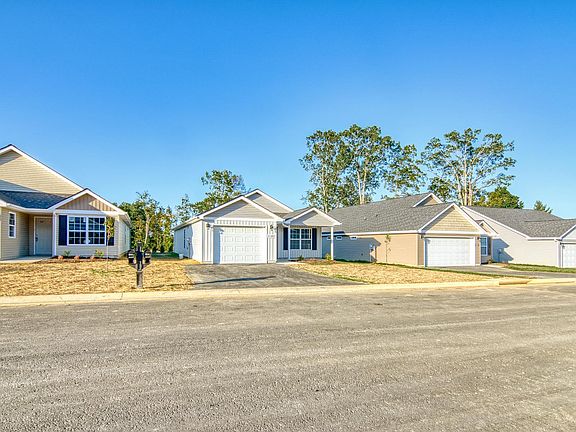 2nd image of 2115 Giles Dr SE