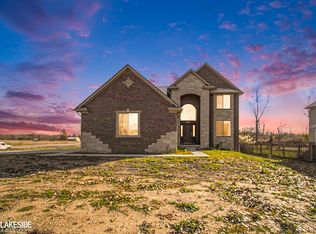 60988 Jewell Rd, Washington, MI 48094