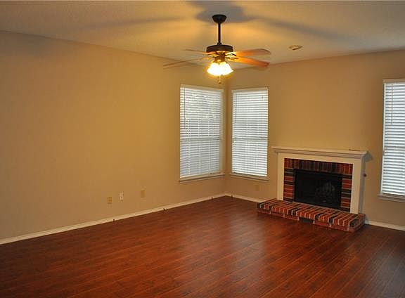 2nd image of 5309 La Viva Ln
