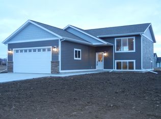 602 Love Joy Ln, Aurora, SD 57002