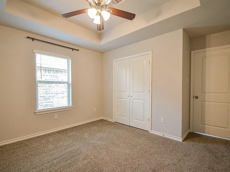815 Easy St — Photo 11