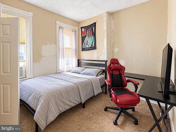 5th image of 5620 Hazel Ave