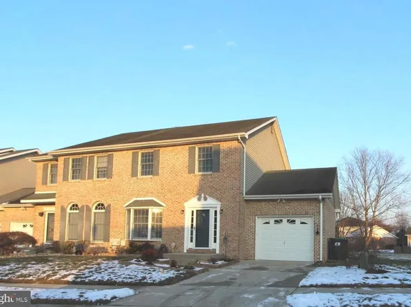 48 Marble House Dr, Bear, DE 19701
