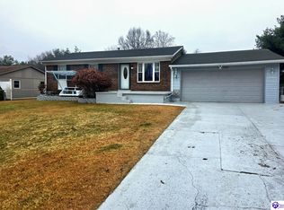 128 Parkside Cir, Vine Grove, KY 40175