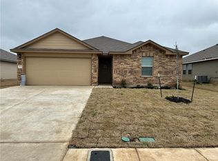 7005 Canadian Dr, China Spring, TX 76633
